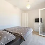 Holiday home Gorgeous In With Wifi *