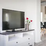 Gorgeous In With Wifi Holiday home *