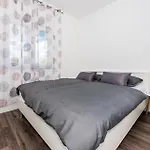 Holiday home Gorgeous In With Wifi Drinovci