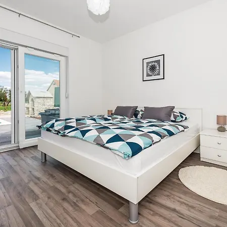 Gorgeous In With Wifi