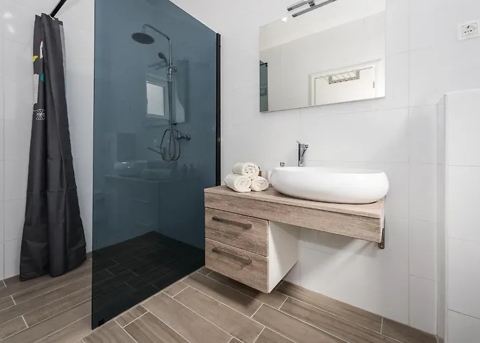 Gorgeous In With Wifi *