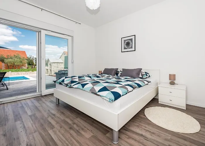 Gorgeous In With Wifi