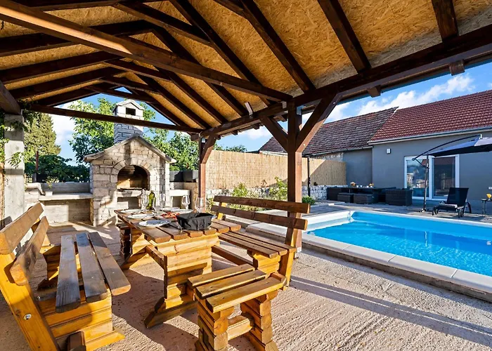 Casa vacanze Gorgeous In With Wifi Drinovci